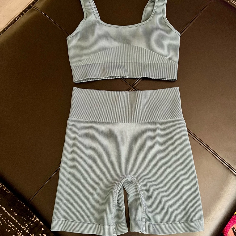 Seamless Ribbed Crop Tank and High-Waist Shorts Set - Light Blue
